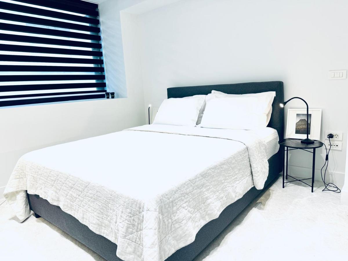 Stylish Central Superior Bedroom In Kolonaki เอเธนส์ ภายนอก รูปภาพ