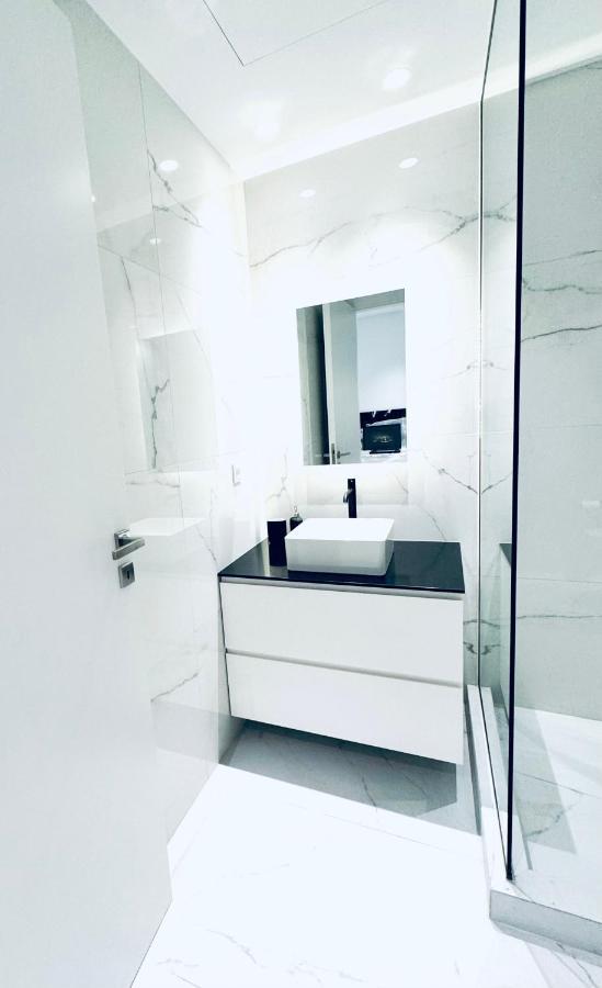 Stylish Central Superior Bedroom In Kolonaki เอเธนส์ ภายนอก รูปภาพ