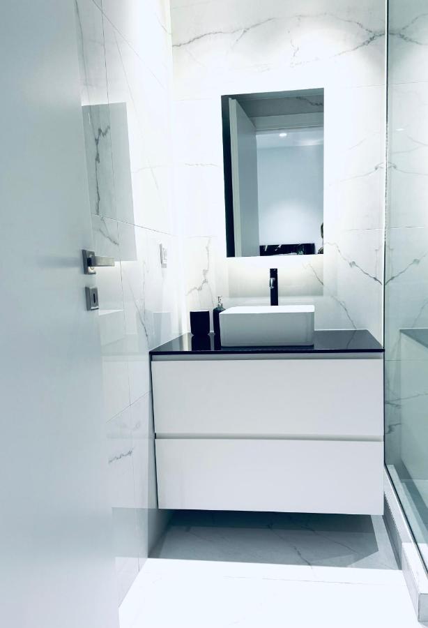 Stylish Central Superior Bedroom In Kolonaki เอเธนส์ ภายนอก รูปภาพ